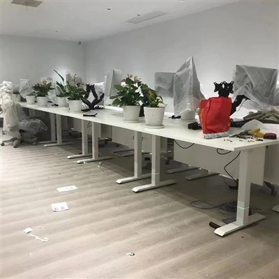 사무실 워크스테이션